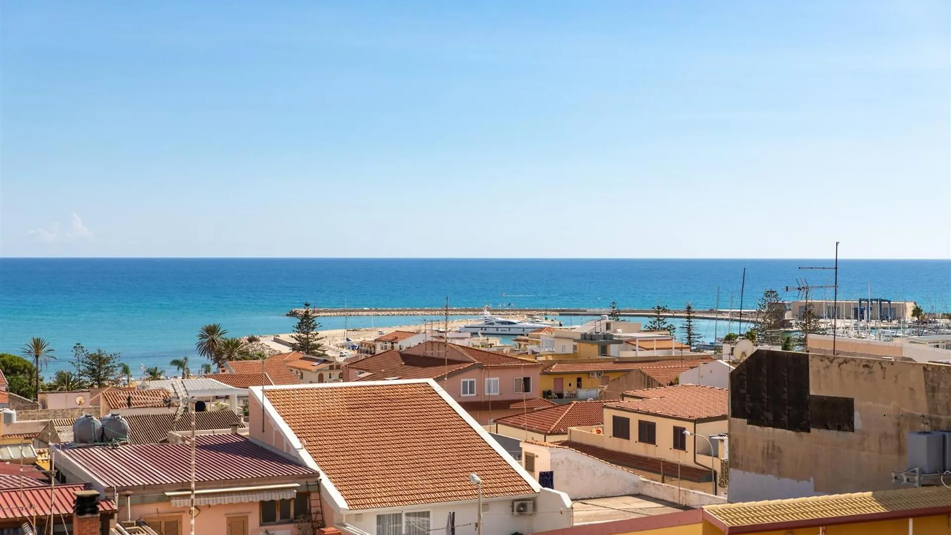 Casa D'A-Mare Apartment Marina di Ragusa 0*,  Italy
